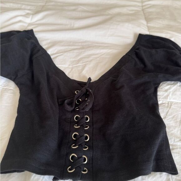 Offer a Price Me to We Black Lace-Up Front Crop Top XS NWT - Picture 3 of 9